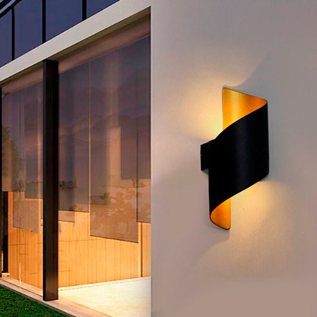 LÁMPARA DE EXTERIOR IVANNA BLACK AND GOLD LED LUZ CÁLIDA