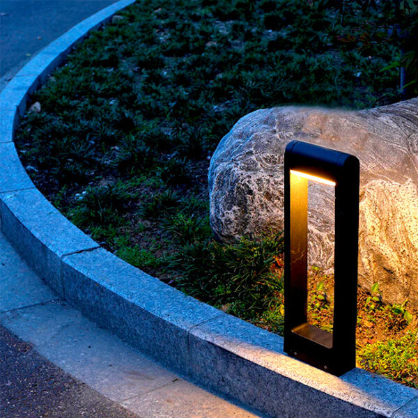 LÁMPARA DE EXTERIOR BOLARDO VANESSA BLACK LED 10W LUZ CÁLIDA