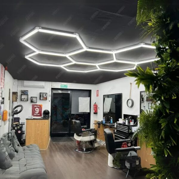 LÁMPARA HEXAGONAL LED ADOSABLE A TECHO/PARED TIPO PANAL «V» – KIT COMPLETO 06 HEXAGONALES LUZ BLANCA